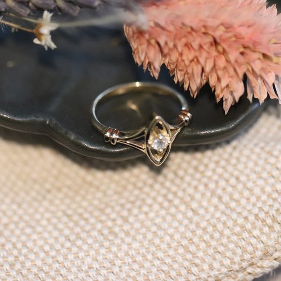 "Settling Stars" | The truth will find you | Vintage Inspired Diamond Ring - Picture 5 of 14